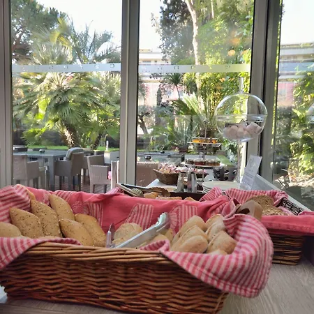 Hotel Cézanne 4*